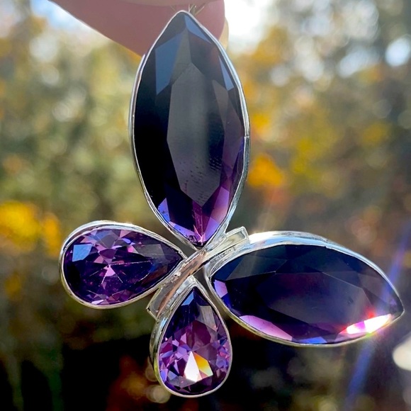 Butterfly Pendant and Earrings Genuine Swarovski - Picture 1 of 8